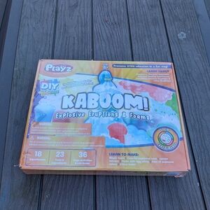 NEW Kaboom! Explosive Eruptions & Foams Kit STEM science